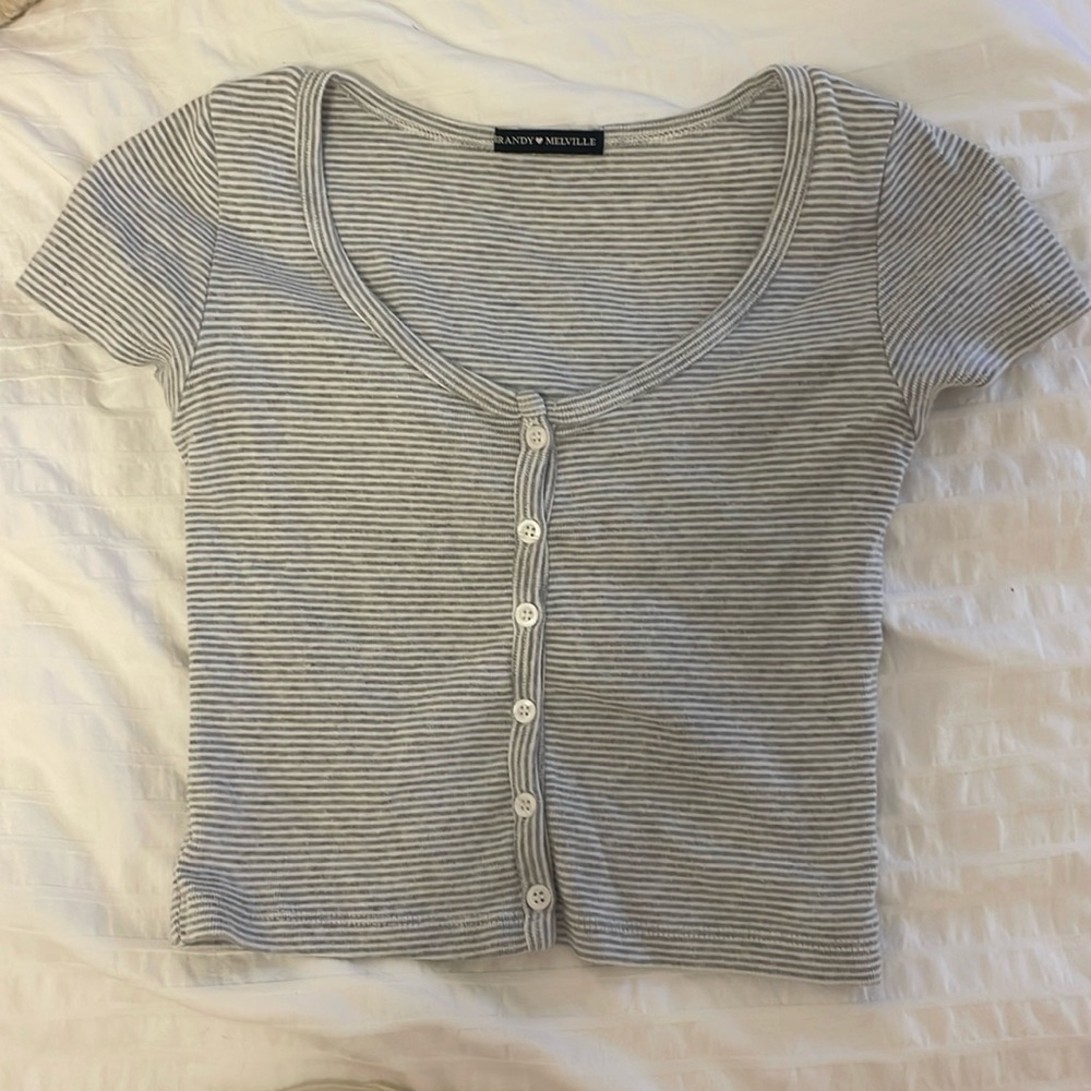 Brandy Melville Zelly Top